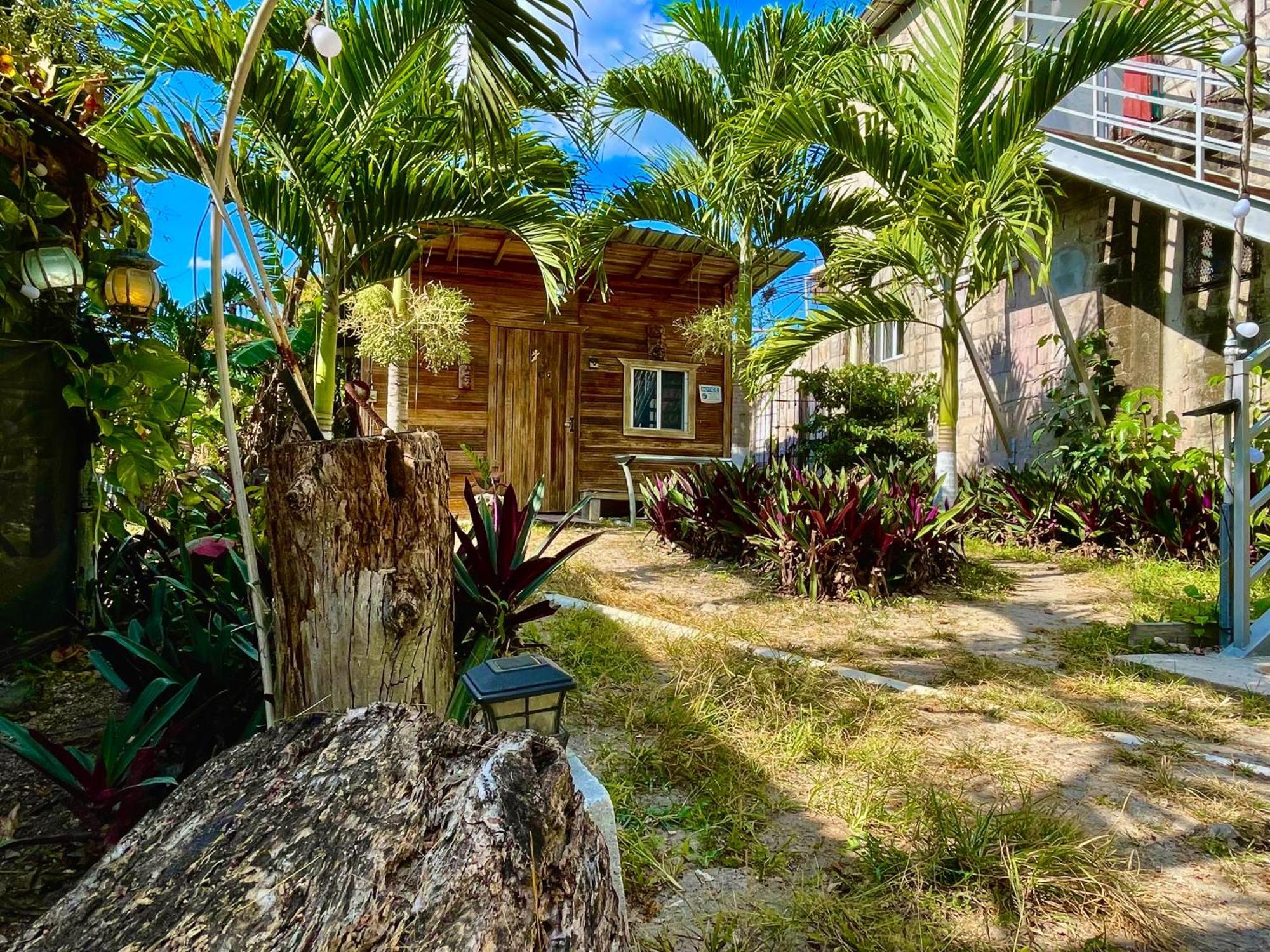 Hostel Casa Ricky'S Orange Walk Exterior foto